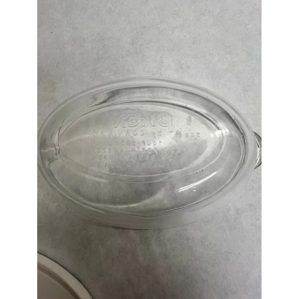 Pyrex by Corning 1.5 Cup 350ml Oval Glass Storage Dish with White Lid 729
